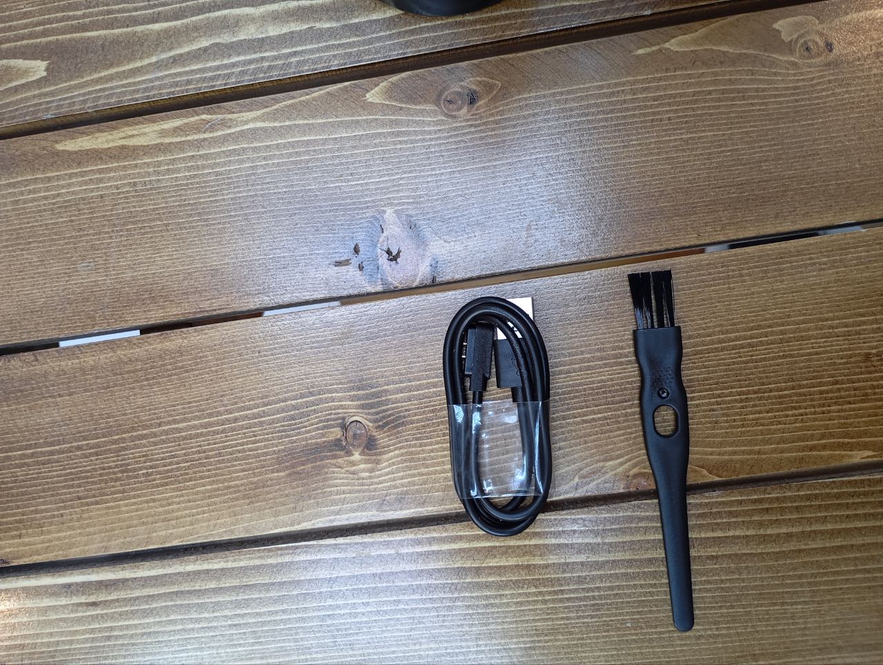 شارژر و برس