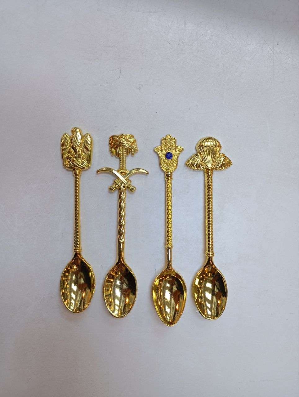 در چهار طرح