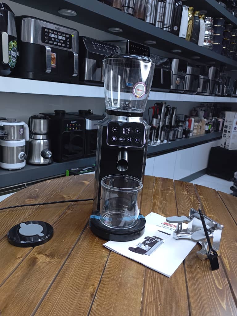 دارای یک مخزن قهوه